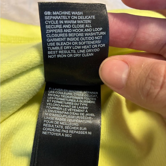 North Face Women's Size XL Neon Yellow Pullover Polyester 1/4 Zip Long Sleeve - Picture 9 of 9